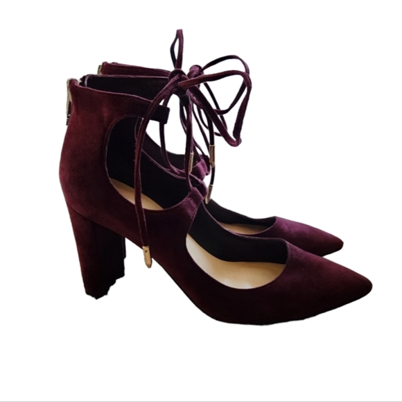 Ivanka Trump Shoes - Ivanka Trump Kellsee burgundy suede leather dress pump size 6